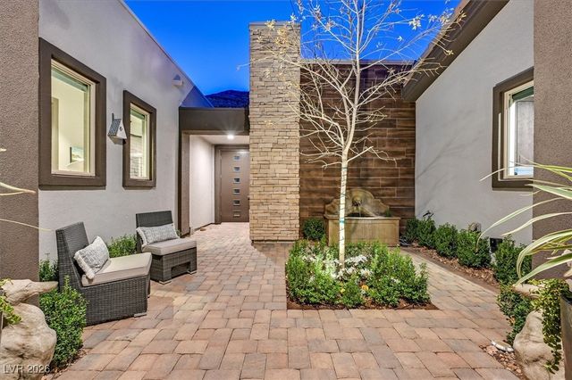 6360 Clovis Point Street, Las Vegas, NV 89135