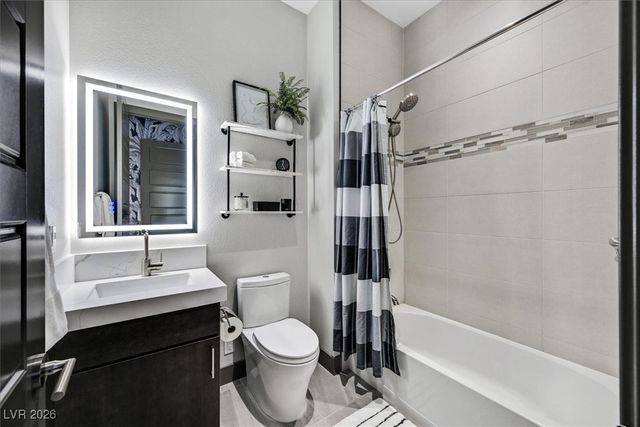 6360 Clovis Point Street, Las Vegas, NV 89135