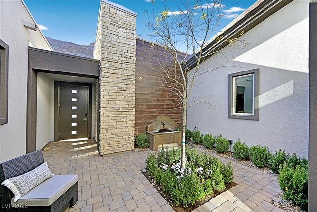 6360 Clovis Point Street, Las Vegas, NV 89135