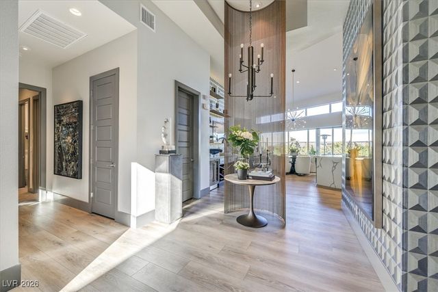 6360 Clovis Point Street, Las Vegas, NV 89135