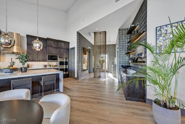 6360 Clovis Point Street, Las Vegas, NV 89135