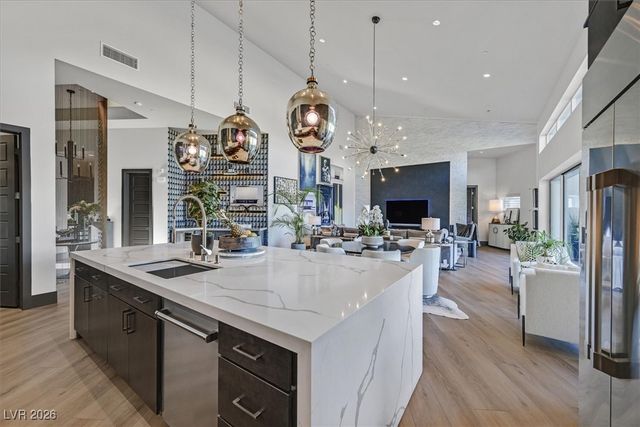 6360 Clovis Point Street, Las Vegas, NV 89135