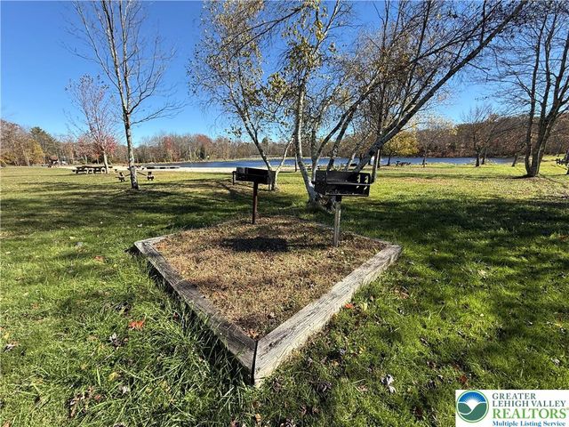 135 Sitka Drive, Coolbaugh Twp, PA 18347