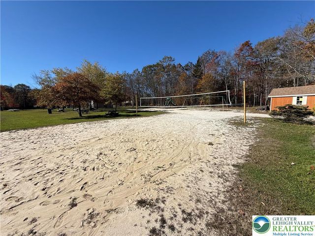 135 Sitka Drive, Coolbaugh Twp, PA 18347