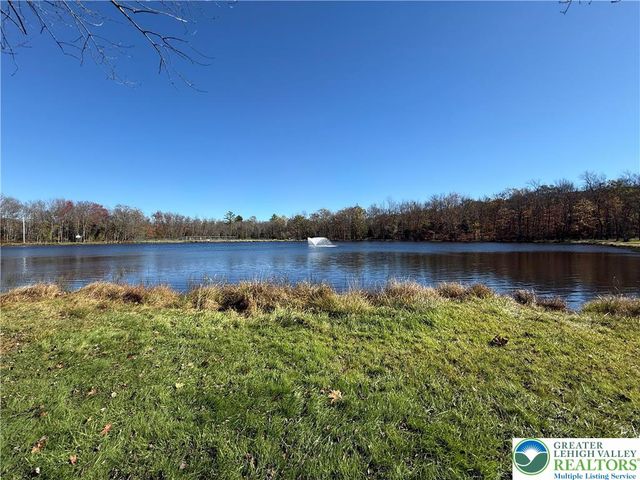 135 Sitka Drive, Coolbaugh Twp, PA 18347