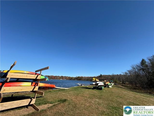 135 Sitka Drive, Coolbaugh Twp, PA 18347