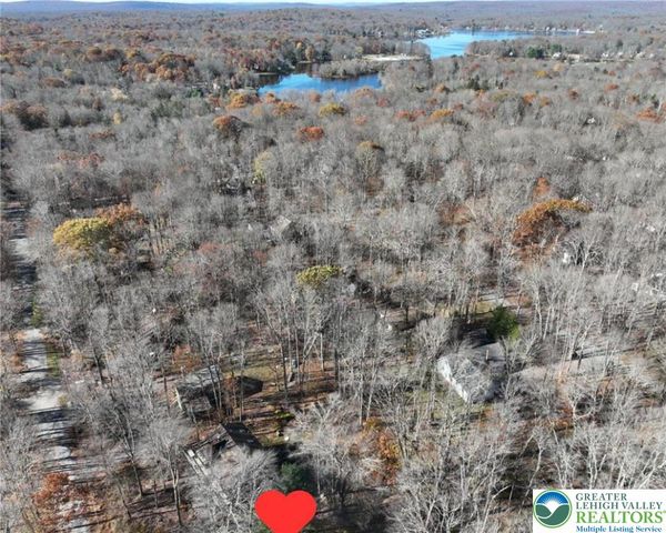 135 Sitka Drive, Coolbaugh Twp, PA 18347