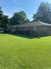 1212 Donaghey Ave., Conway, AR 72034