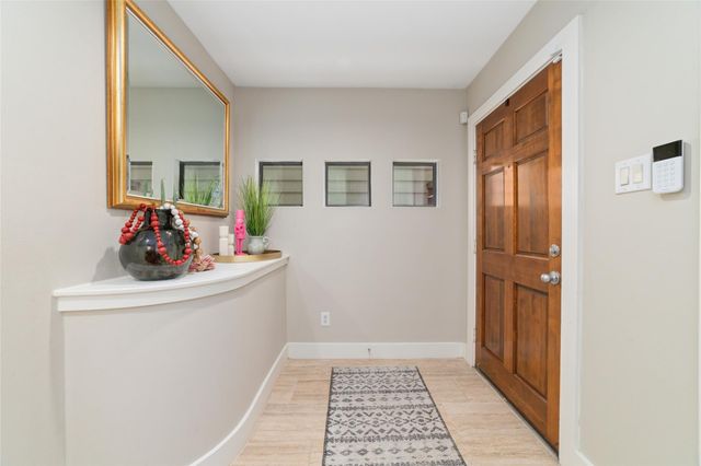 917 W 21st Street D, Houston, TX 77008