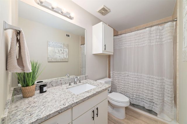 917 W 21st Street D, Houston, TX 77008