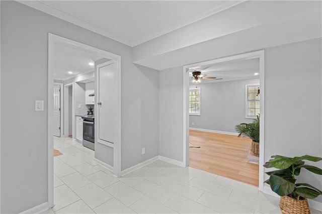 155 Bear Run Court, Chattahoochee Hills, GA 30268