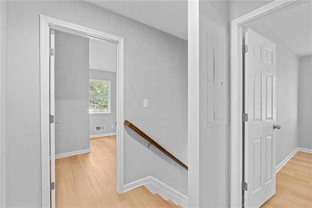 155 Bear Run Court, Chattahoochee Hills, GA 30268