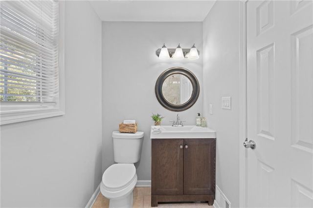 155 Bear Run Court, Chattahoochee Hills, GA 30268