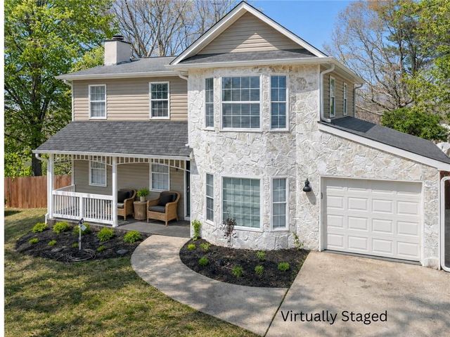 155 Bear Run Court, Chattahoochee Hills, GA 30268