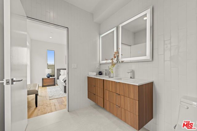 1221 N Detroit Street 1, West Hollywood, CA 90046