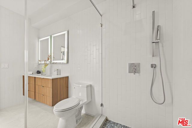 1221 N Detroit Street 1, West Hollywood, CA 90046