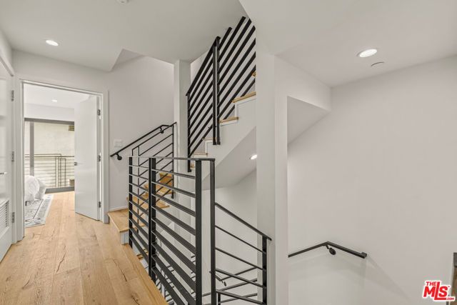 1221 N Detroit Street 1, West Hollywood, CA 90046