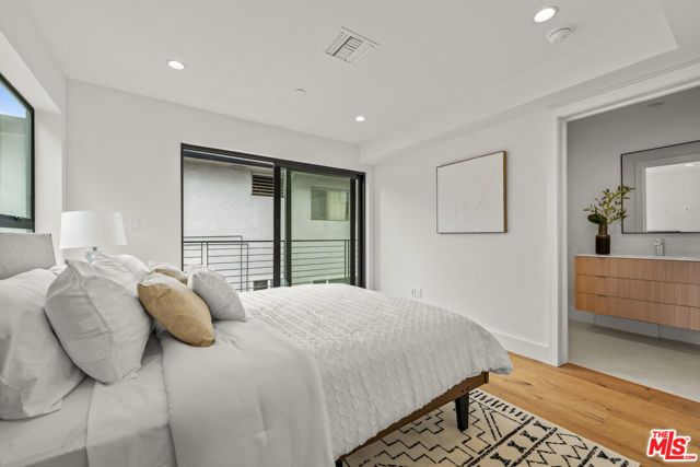 1221 N Detroit Street 1, West Hollywood, CA 90046