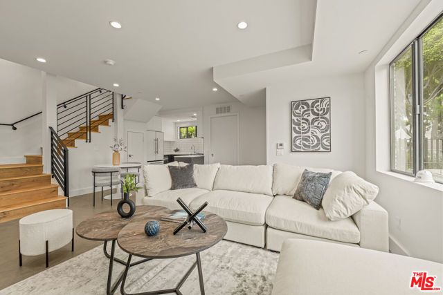 1221 N Detroit Street 1, West Hollywood, CA 90046