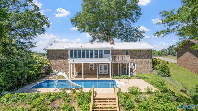 2055 Big Nose Drive, Centre, AL 35960