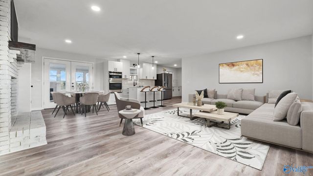 2055 Big Nose Drive, Centre, AL 35960