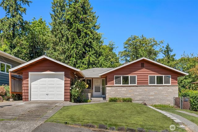 2012 NE 127th Street, Seattle, WA 98125
