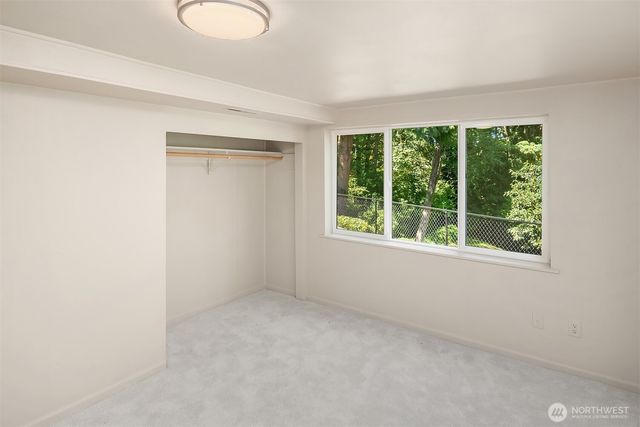 2012 NE 127th Street, Seattle, WA 98125