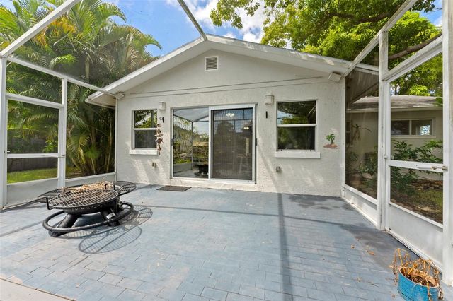 344 CROSSWINDS DRIVE, Palm Harbor, FL 34683