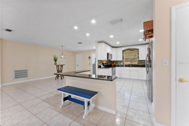 344 CROSSWINDS DRIVE, Palm Harbor, FL 34683