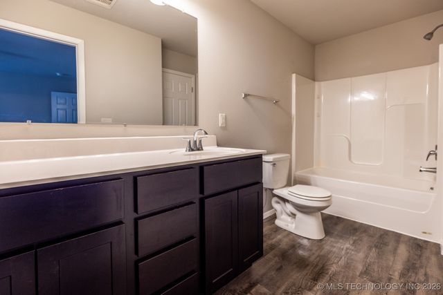 1208 E Richmond Street, Broken Arrow, OK 74012