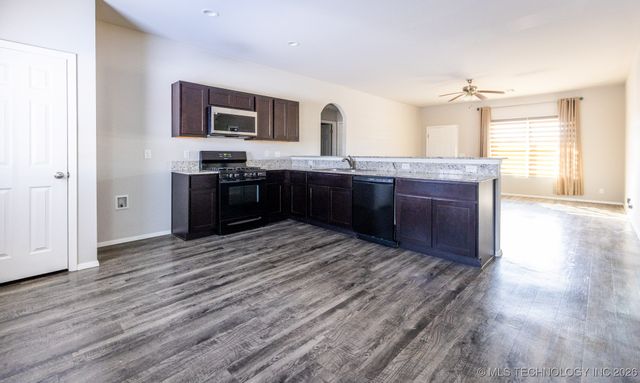 1208 E Richmond Street, Broken Arrow, OK 74012