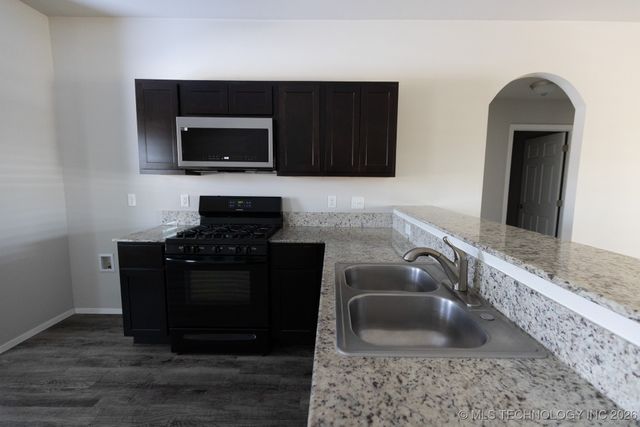 1208 E Richmond Street, Broken Arrow, OK 74012