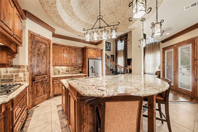 112 Diamond Rose Drive, Burleson, TX 76028
