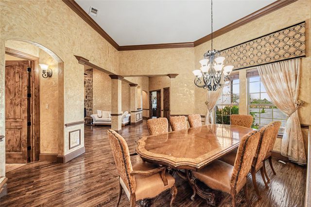 112 Diamond Rose Drive, Burleson, TX 76028
