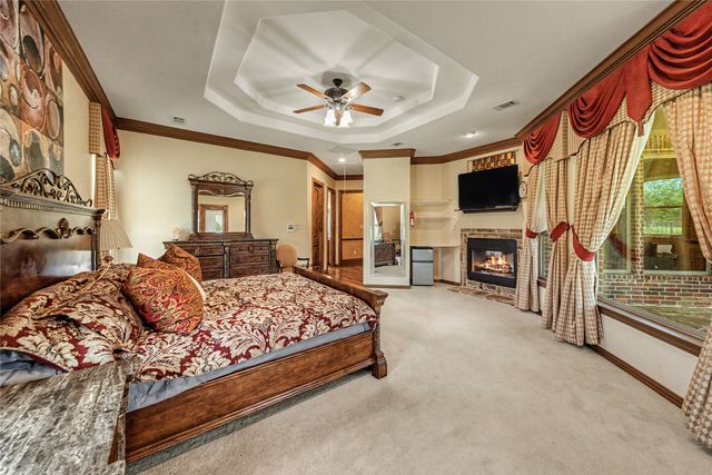 112 Diamond Rose Drive, Burleson, TX 76028