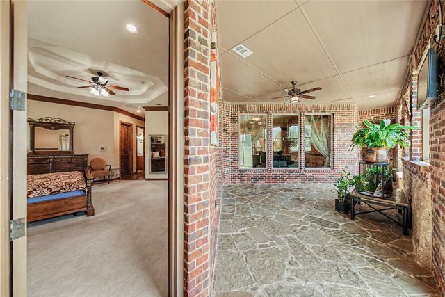 112 Diamond Rose Drive, Burleson, TX 76028