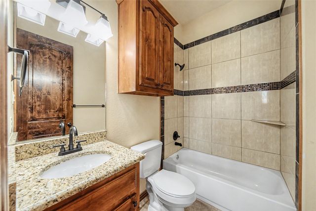 112 Diamond Rose Drive, Burleson, TX 76028