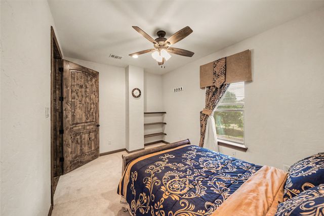 112 Diamond Rose Drive, Burleson, TX 76028