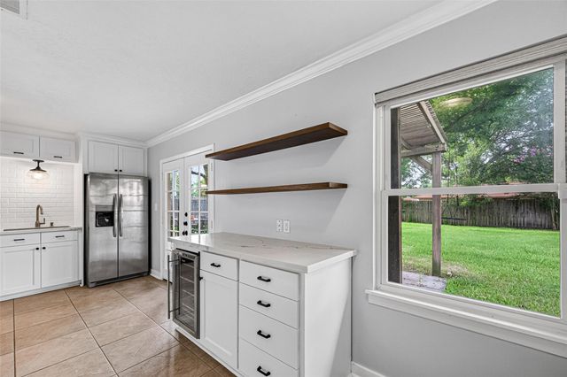 2231 Saxon Drive, Houston, TX 77018