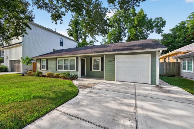 2231 Saxon Drive, Houston, TX 77018