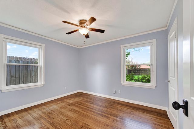 2231 Saxon Drive, Houston, TX 77018