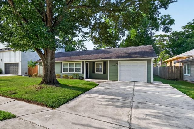 2231 Saxon Drive, Houston, TX 77018