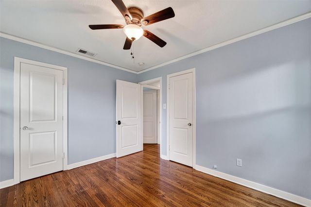 2231 Saxon Drive, Houston, TX 77018
