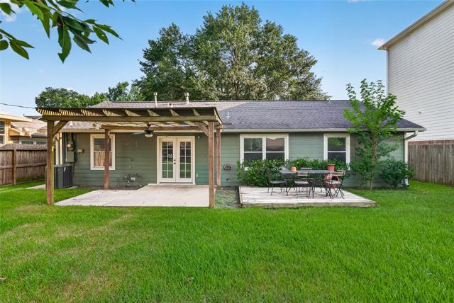 2231 Saxon Drive, Houston, TX 77018