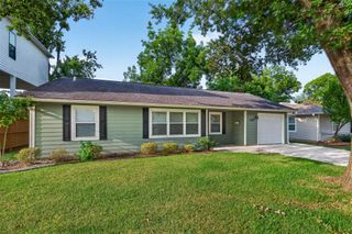 2231 Saxon Drive, Houston, TX 77018
