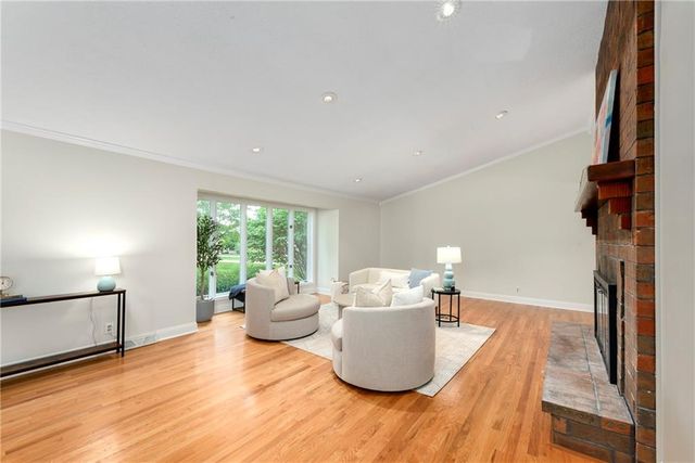 1908 Pine Ridge Drive, Leavenworth, KS 66048