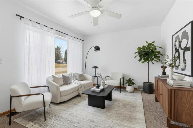 1920 Locke Avenue, Waterloo, IA 50702