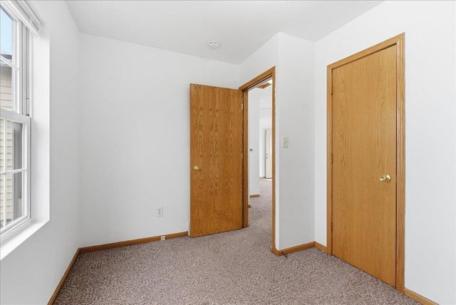 1920 Locke Avenue, Waterloo, IA 50702