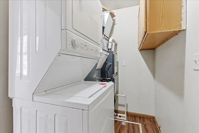 1920 Locke Avenue, Waterloo, IA 50702