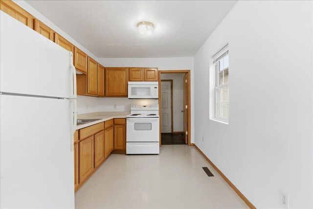 1920 Locke Avenue, Waterloo, IA 50702